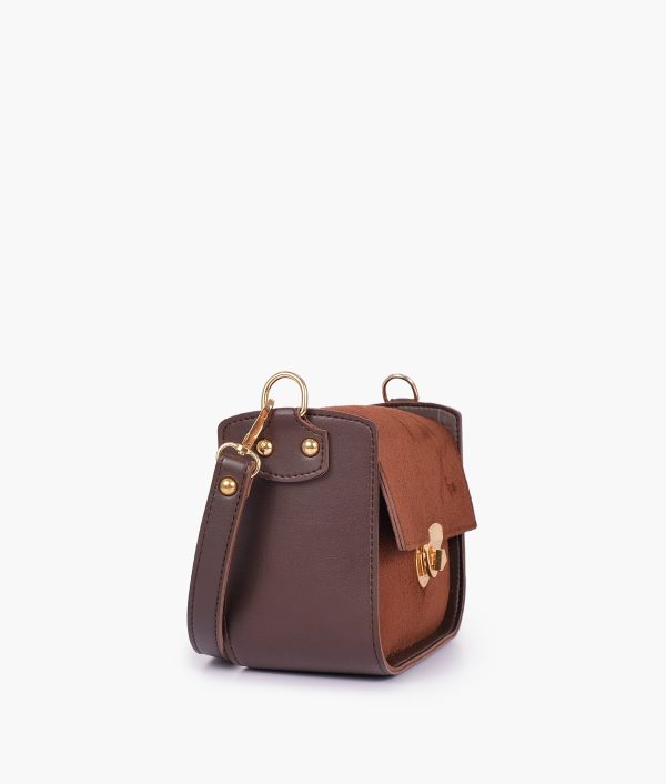 Envy Hold - Dark brown suede saddle bag with twist lock For Sale