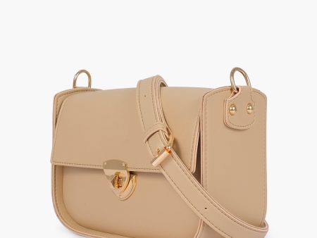 Envy Hold - Off-white saddle bag with twist lock Supply